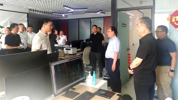 張佩峰一行調(diào)研省建筑設(shè)計(jì)院新疆分公司、省水電設(shè)計(jì)院新疆分公司