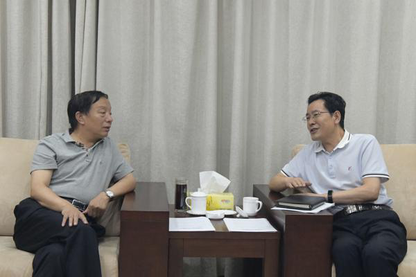 省司法廳黨委書記、廳長牛紀(jì)南一行前往建筑設(shè)計院<br/>檢查驗收“七五”普法工作